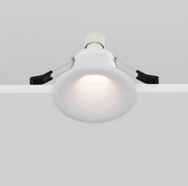 Точечный светильник Maytoni Technical Downlight Spark DL094-GU10-W