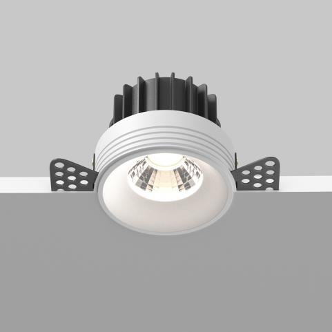Точечный светильник Maytoni Technical Downlight 4000K Round DL058-12W4K-TRS-W